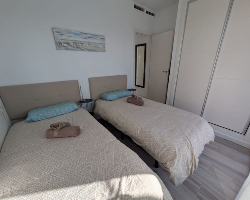 3 slaapkamer Villa te koop in Cabo Roig met zwembad - € 450.000 (Ref: 9552046)