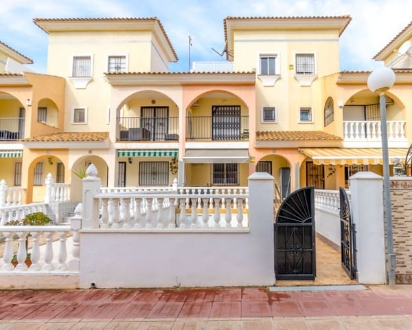 3 soverom Hus til salgs i Playa Flamenca, Orihuela med svømmebasseng - € 285 000 (Ref: 9552057)