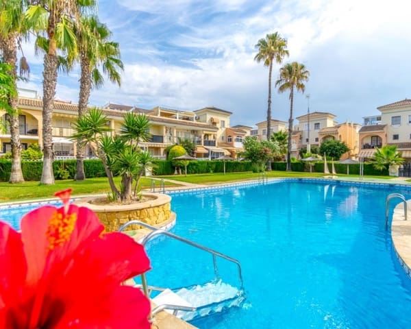 3 soverom Hus til salgs i Playa Flamenca, Orihuela med svømmebasseng - € 285 000 (Ref: 9552057)