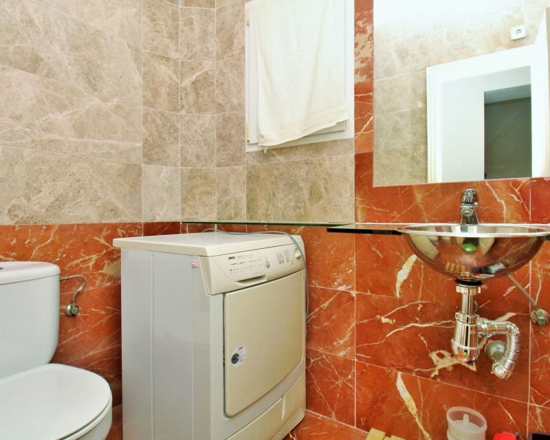 3 bedroom Villa for sale in Villamartin with pool - € 465,000 (Ref: 9552058)