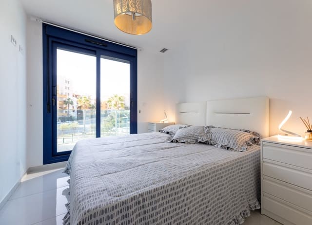 2 soverom Leilighet til salgs i Punta Prima, Torrevieja med svømmebasseng - € 385 000 (Ref: 9552069)