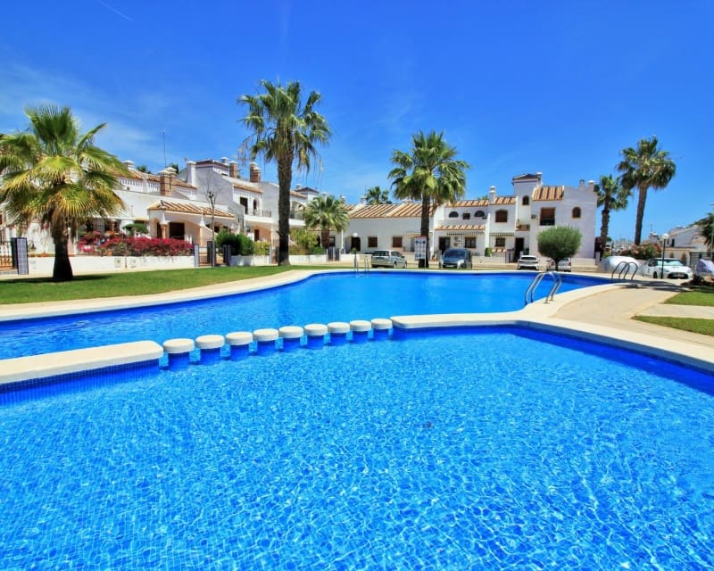 2 sovrum Hus till salu i Villamartin med pool - 225 000 € (Ref: 9552075)