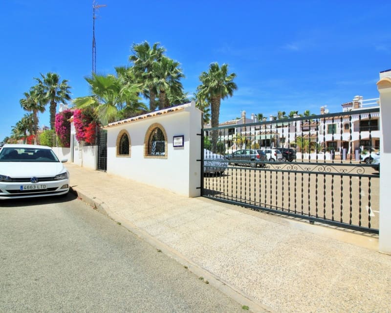 2 sovrum Hus till salu i Villamartin med pool - 225 000 € (Ref: 9552075)