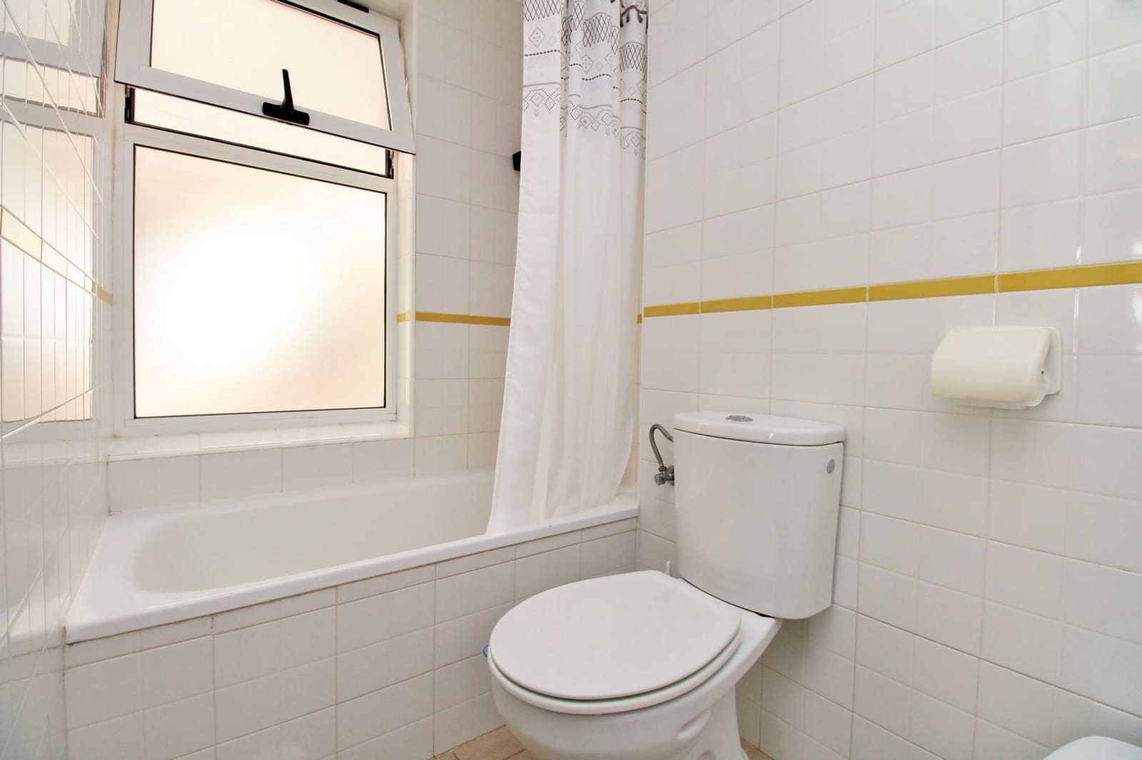 2 bedroom Apartment for sale in Playa Flamenca with pool - € 169,950 (Ref: 9552076)