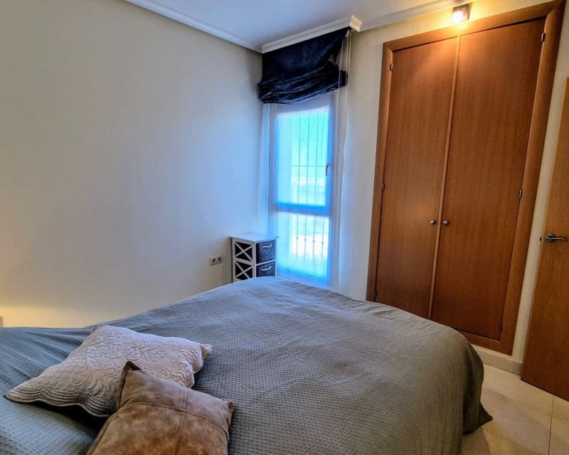 2 soveværelse Lejlighed til salg i Villamartin med swimmingpool - € 235.000 (Ref: 9552079)