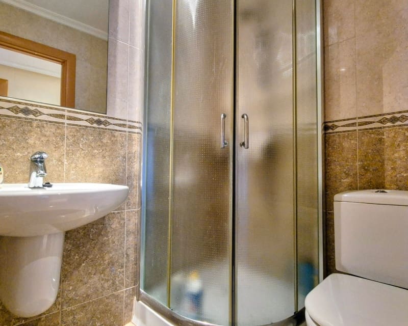 2 soveværelse Lejlighed til salg i Villamartin med swimmingpool - € 235.000 (Ref: 9552079)