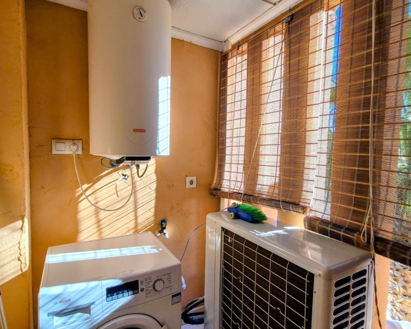 2 soveværelse Lejlighed til salg i Villamartin med swimmingpool - € 235.000 (Ref: 9552079)