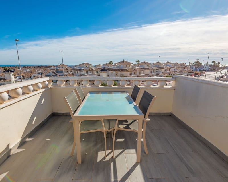 3 slaapkamer Villa te koop in Cabo Roig met zwembad - € 365.000 (Ref: 9552081)