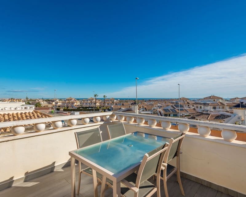 3 slaapkamer Villa te koop in Cabo Roig met zwembad - € 365.000 (Ref: 9552081)