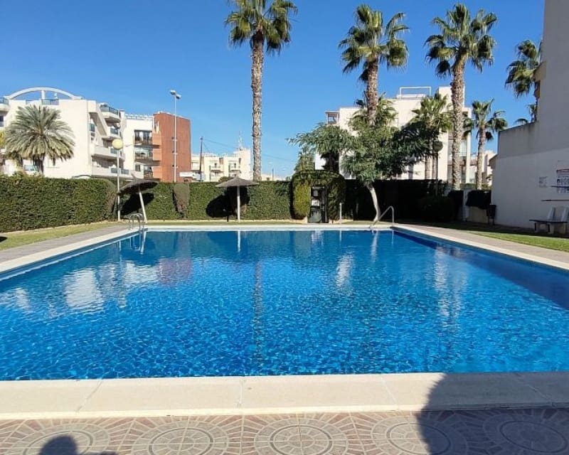 3 soverom Hus til salgs i Cabo Roig med svømmebasseng - € 229 500 (Ref: 9552082)