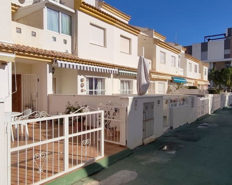3 soverom Hus til salgs i Cabo Roig med svømmebasseng - € 229 500 (Ref: 9552082)