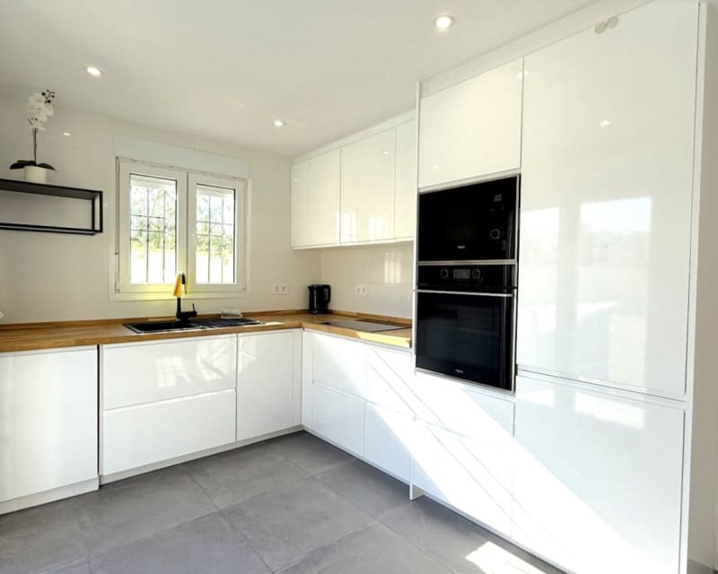 2 makuuhuone Huvila myytävänä paikassa Playa Flamenca mukana uima-altaan - 339 000 € (Ref: 9552086)