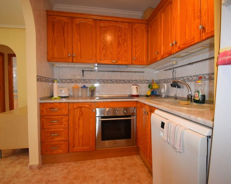 Chalet de 2 habitaciones en Playa Flamenca en venta con piscina - 175.000 € (Ref: 9552088)