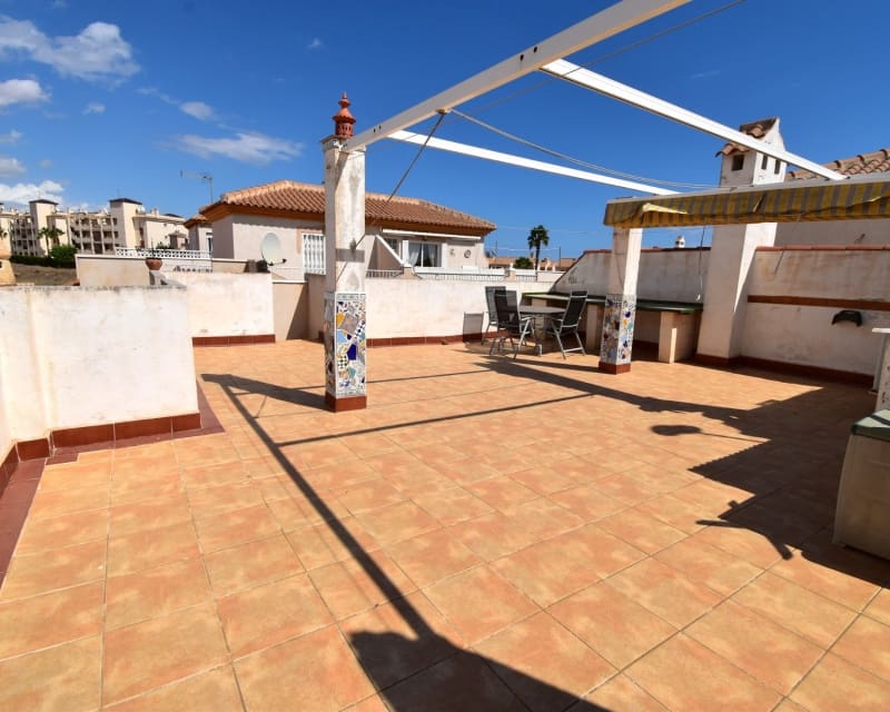 Chalet de 2 habitaciones en Playa Flamenca en venta con piscina - 175.000 € (Ref: 9552088)