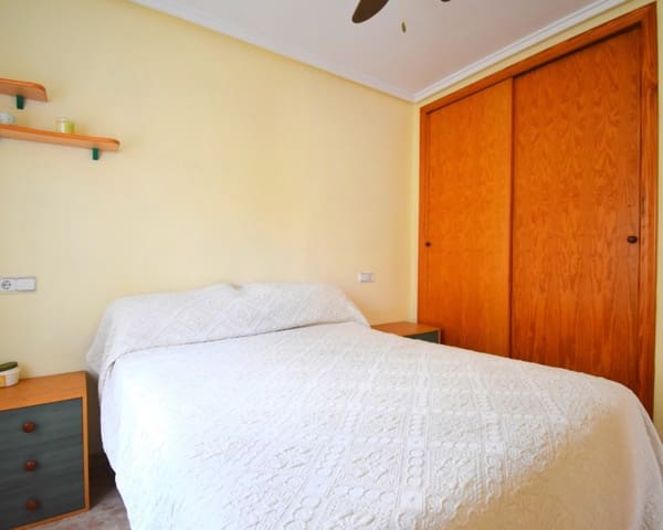 Chalet de 2 habitaciones en Playa Flamenca, Orihuela en venta con piscina - 175.000 € (Ref: 9552088)