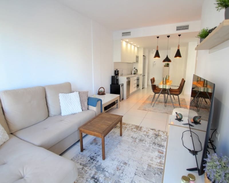 2 makuuhuone Huoneisto myytävänä paikassa Villamartin mukana uima-altaan - 235 000 € (Ref: 9552117)