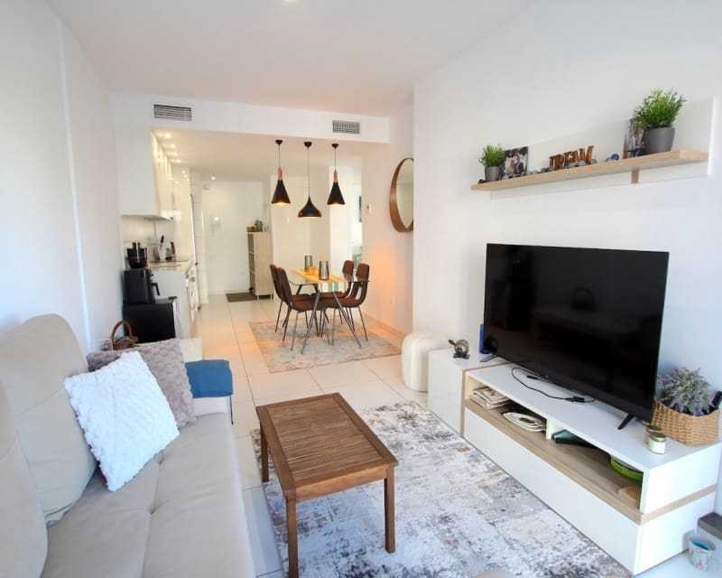 2 makuuhuone Huoneisto myytävänä paikassa Villamartin mukana uima-altaan - 235 000 € (Ref: 9552117)