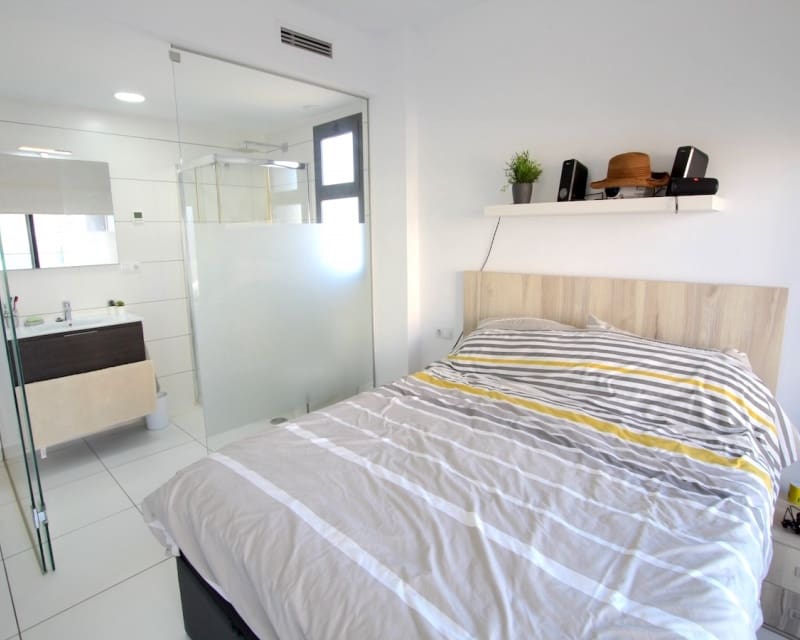 2 makuuhuone Huoneisto myytävänä paikassa Villamartin mukana uima-altaan - 235 000 € (Ref: 9552117)