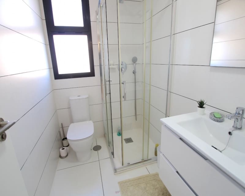 2 makuuhuone Huoneisto myytävänä paikassa Villamartin mukana uima-altaan - 235 000 € (Ref: 9552117)