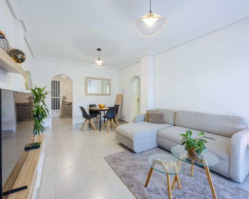 2 chambre Appartement à vendre à Villamartin avec piscine - 169 900 € (Ref: 9552128)