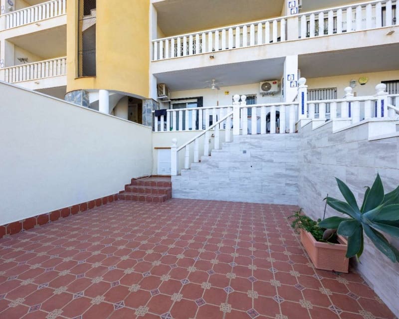 2 chambre Appartement à vendre à Villamartin avec piscine - 169 900 € (Ref: 9552128)