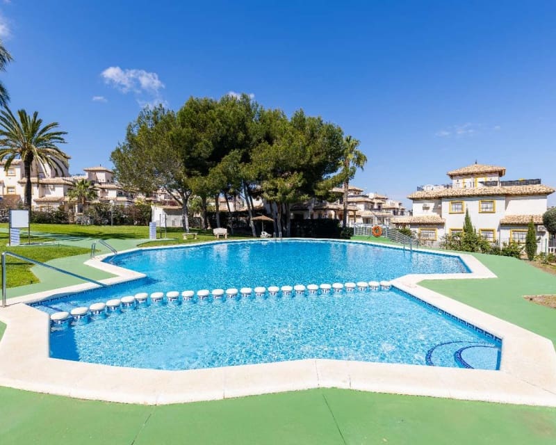 2 chambre Appartement à vendre à Villamartin avec piscine - 169 900 € (Ref: 9552128)