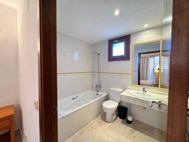 2 bedroom Apartment for sale in Punta Prima, Torrevieja with pool - € 265,000 (Ref: 9552130)