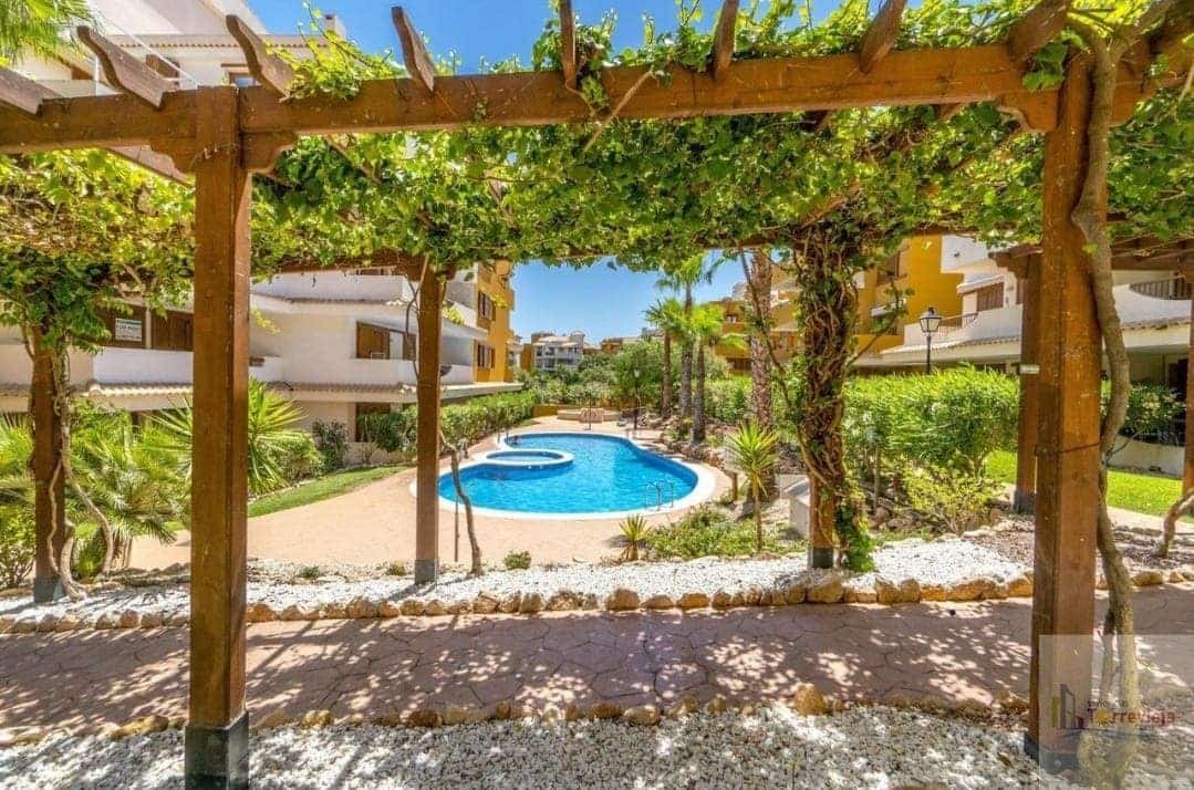 2 bedroom Apartment for sale in Punta Prima with pool - € 265,000 (Ref: 9552130)