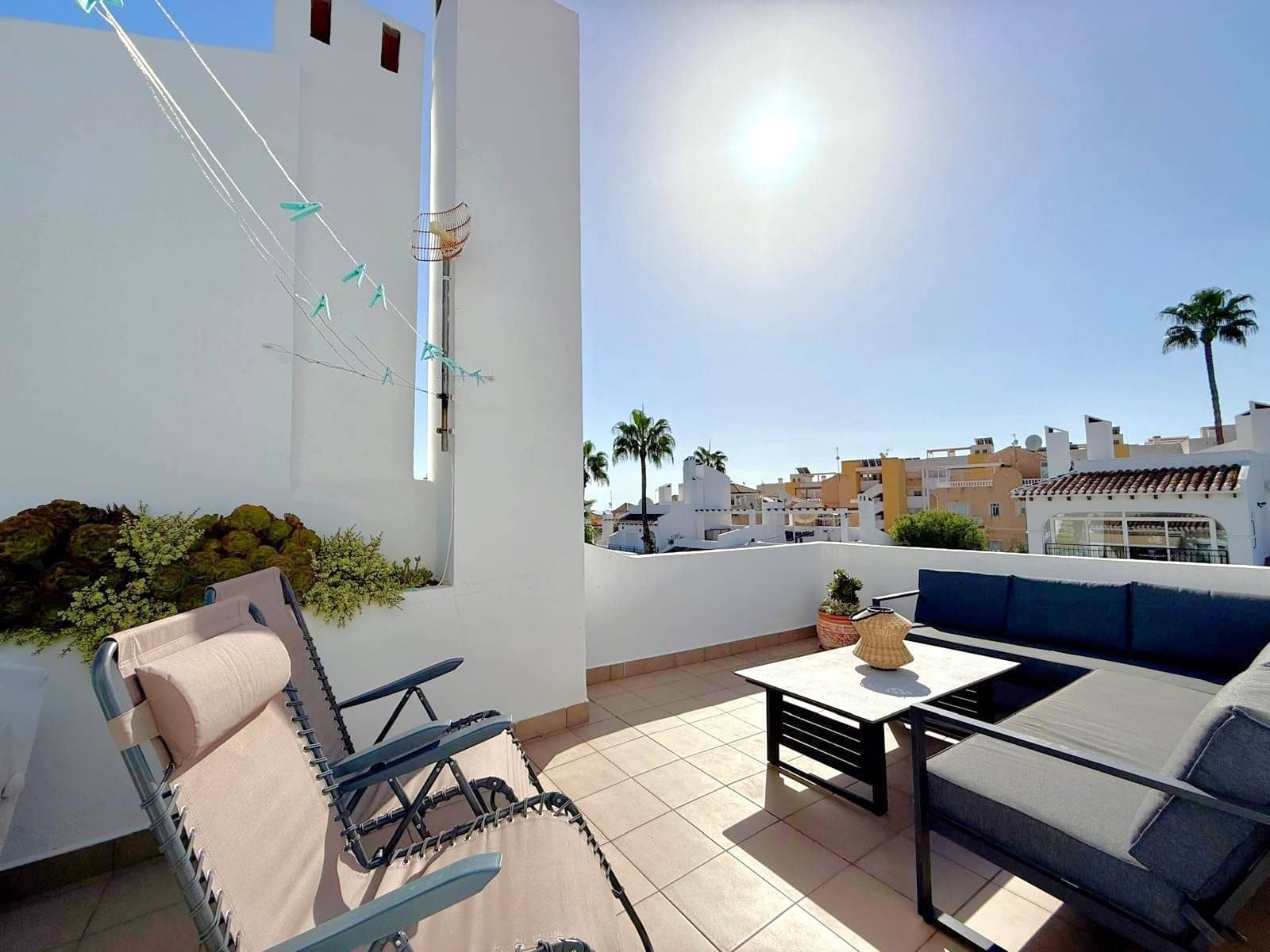 Casa de 3 habitaciones en Villamartin en venta con piscina - 299.000 € (Ref: 9552134)