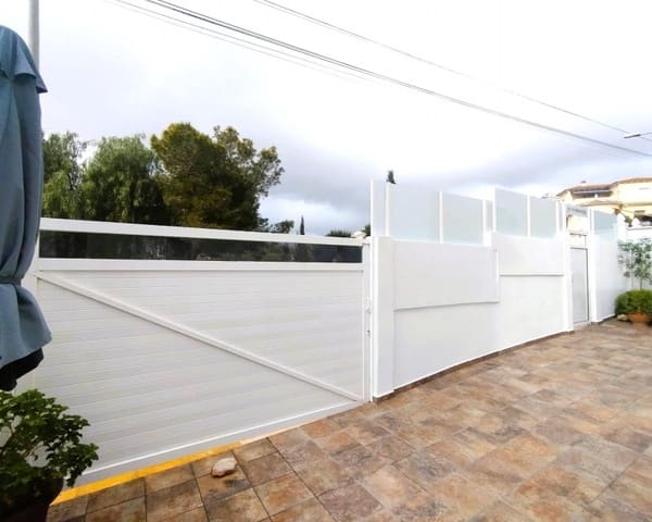4 camera da letto Villa in vendita in Villamartin, Orihuela con piscina - 415.000 € (Rif: 9552141)