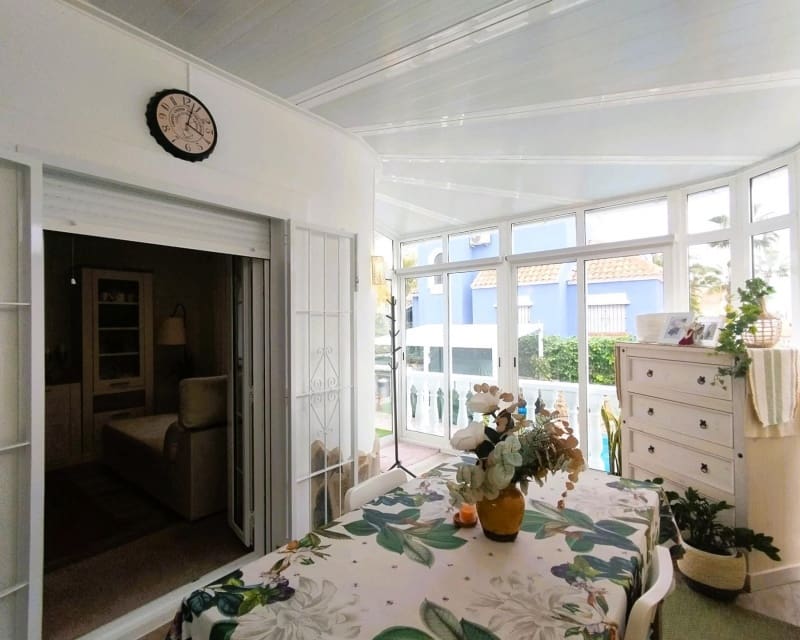 4 bedroom Villa for sale in Villamartin with pool - € 408,000 (Ref: 9552141)