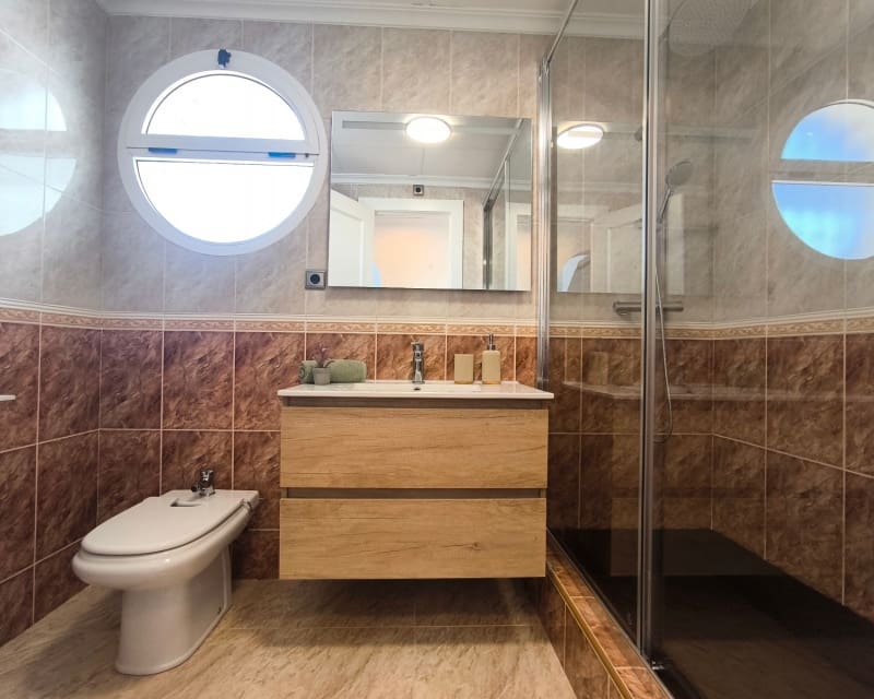 3 quarto Moradia para venda em Villamartin com piscina - 399 900 € (Ref: 9552151)