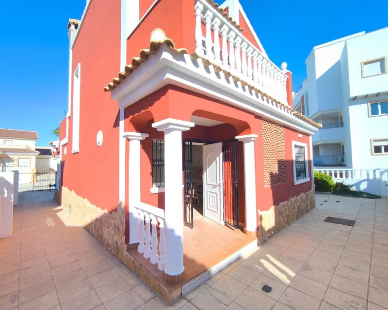 3 quarto Moradia para venda em Villamartin com piscina - 399 900 € (Ref: 9552151)