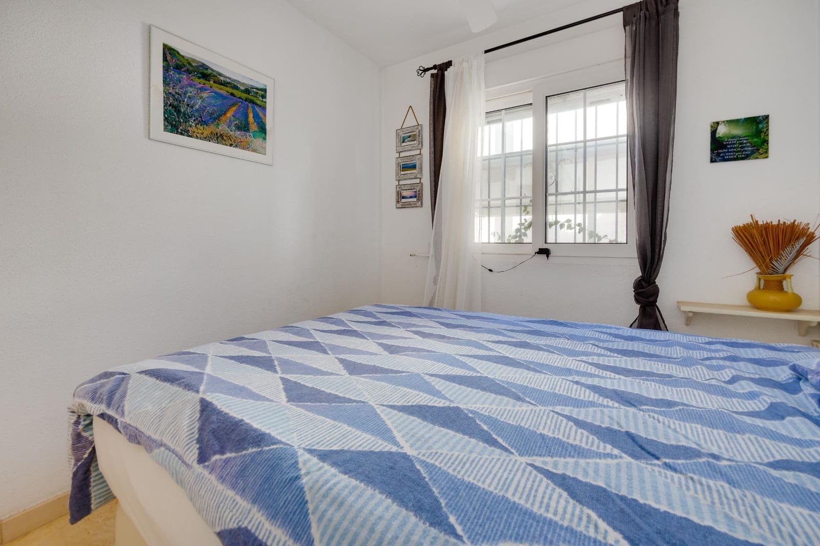 3 slaapkamer Villa te koop in Playa Flamenca met zwembad - € 236.000 (Ref: 9552153)