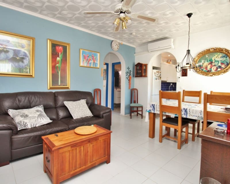 2 Zimmer Villa zu verkaufen in La Siesta mit Pool - 279.000 € (Ref: 9552161)