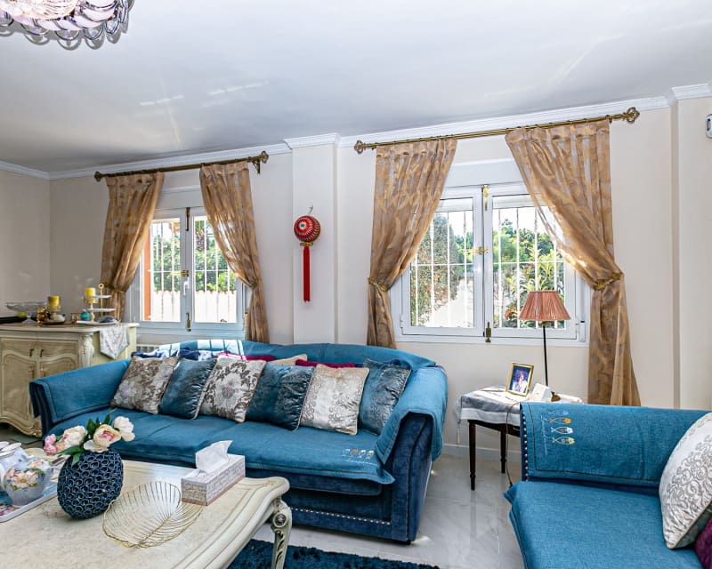 4 makuuhuone Huvila myytävänä paikassa Campoamor mukana uima-altaan - 800 000 € (Ref: 9552166)