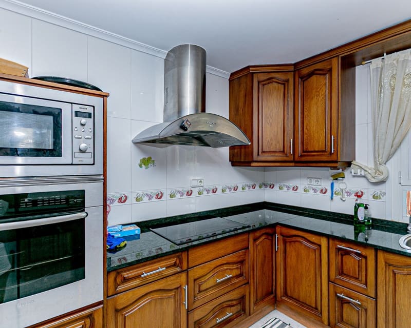 4 makuuhuone Huvila myytävänä paikassa Campoamor mukana uima-altaan - 800 000 € (Ref: 9552166)