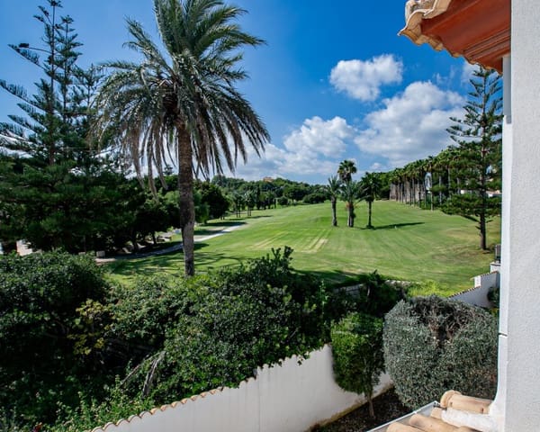 4 makuuhuone Huvila myytävänä paikassa Dehesa de Campoamor, Orihuela mukana uima-altaan - 800 000 € (Ref: 9552166)