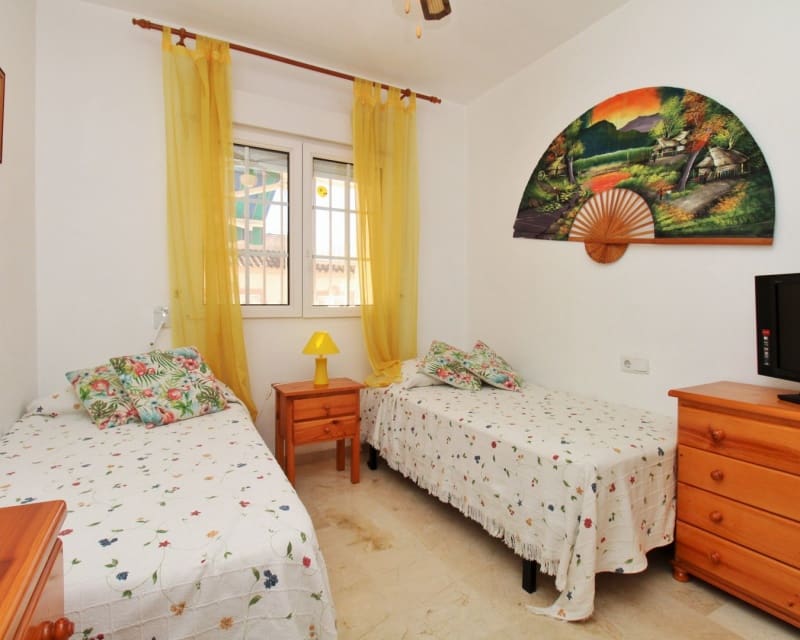 2 Zimmer Apartment zu verkaufen in Playa Flamenca mit Pool - 199.000 € (Ref: 9552168)