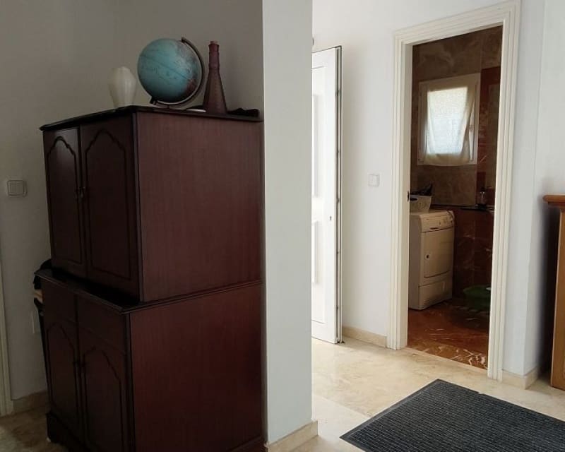 3 makuuhuone Huvila myytävänä paikassa Villamartin mukana uima-altaan - 465 000 € (Ref: 9552171)