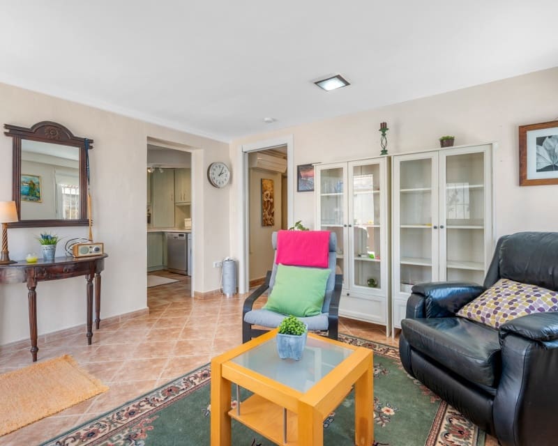 3 Zimmer Villa zu verkaufen in Ciudad Quesada mit Pool - 460.000 € (Ref: 9552172)