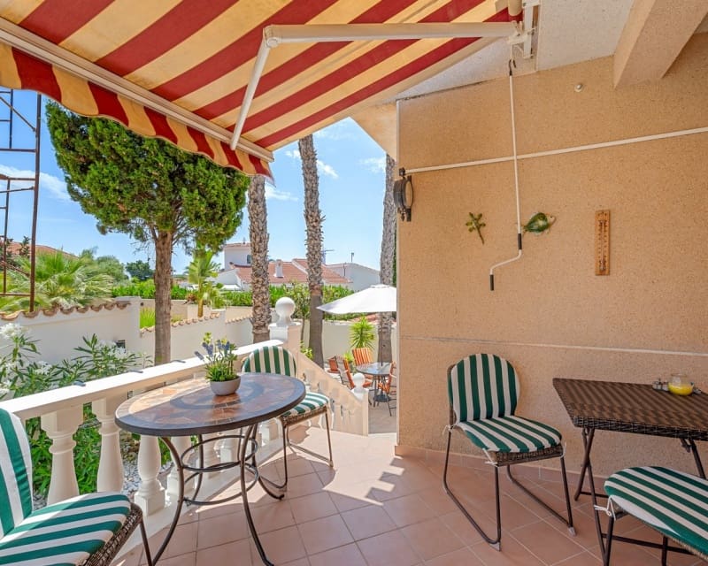 3 Zimmer Villa zu verkaufen in Ciudad Quesada mit Pool - 460.000 € (Ref: 9552172)