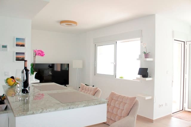 Apartamento de 1 habitación en Playa Flamenca, Orihuela en venta con piscina - 269.500 € (Ref: 9552187)