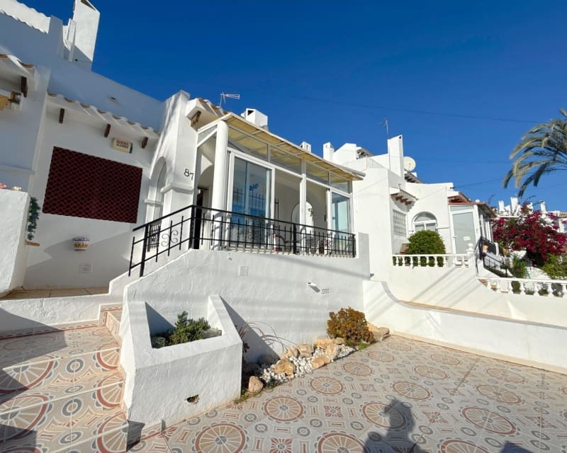 3 sovrum Hus till salu i Villamartin med pool - 229 950 € (Ref: 9552190)