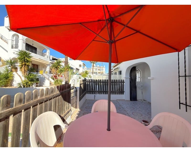 3 sovrum Hus till salu i Villamartin med pool - 229 950 € (Ref: 9552190)