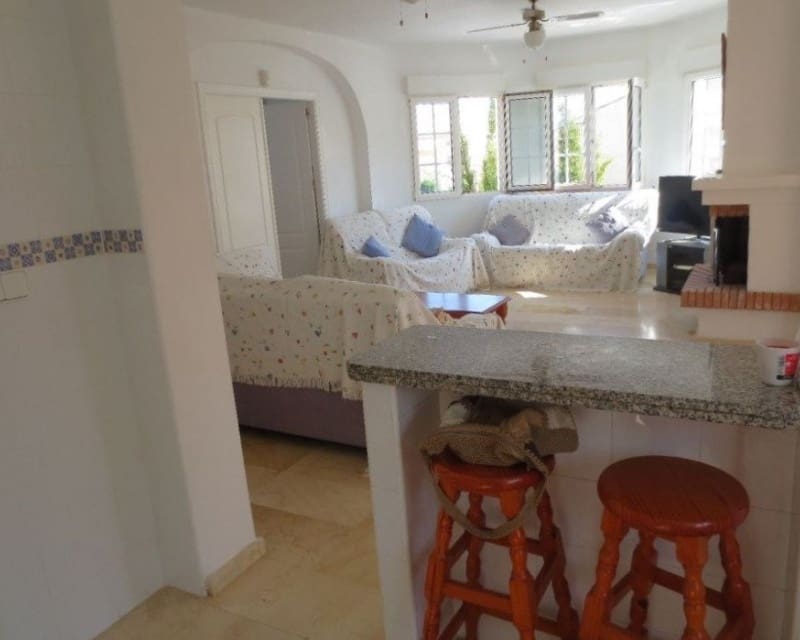 6 makuuhuone Huvila myytävänä paikassa Villamartin mukana uima-altaan - 510 000 € (Ref: 9552195)