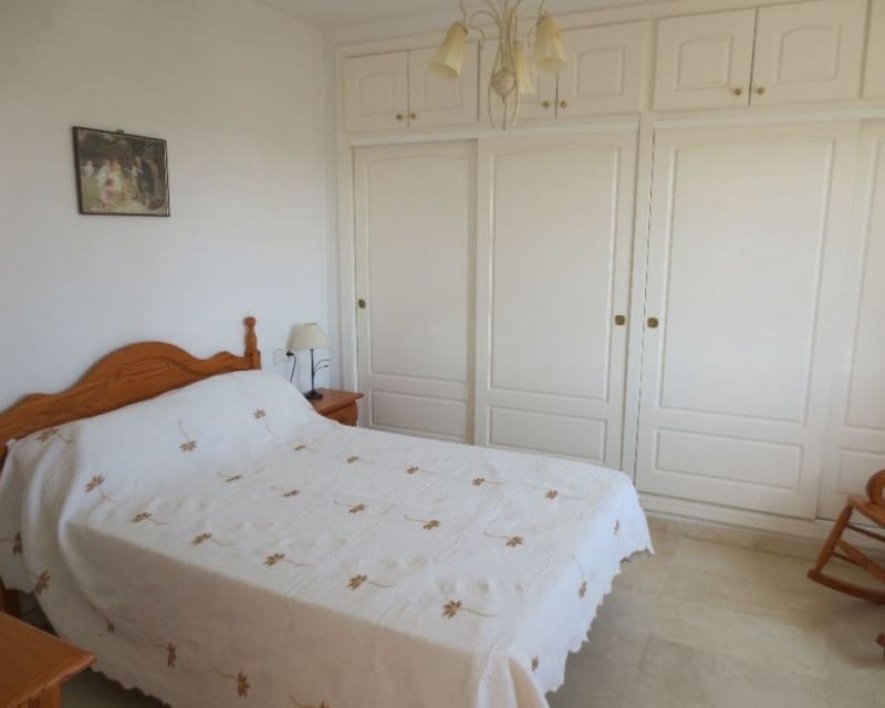 6 makuuhuone Huvila myytävänä paikassa Villamartin mukana uima-altaan - 510 000 € (Ref: 9552195)