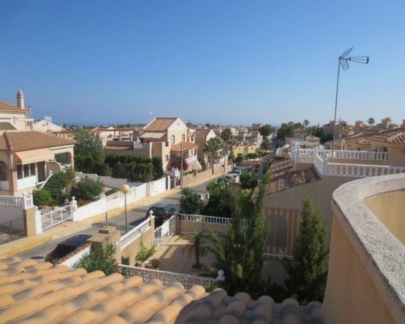 6 makuuhuone Huvila myytävänä paikassa Villamartin mukana uima-altaan - 510 000 € (Ref: 9552195)