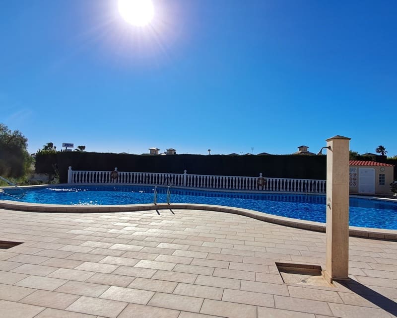 2 quarto Moradia para venda em Playa Flamenca com piscina - 219 000 € (Ref: 9552202)