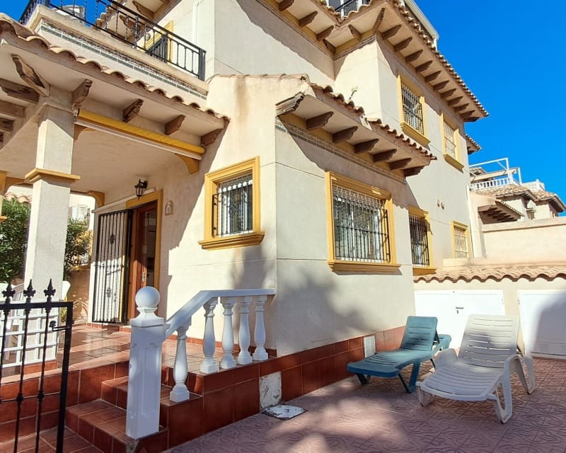 2 quarto Moradia para venda em Playa Flamenca com piscina - 219 000 € (Ref: 9552202)